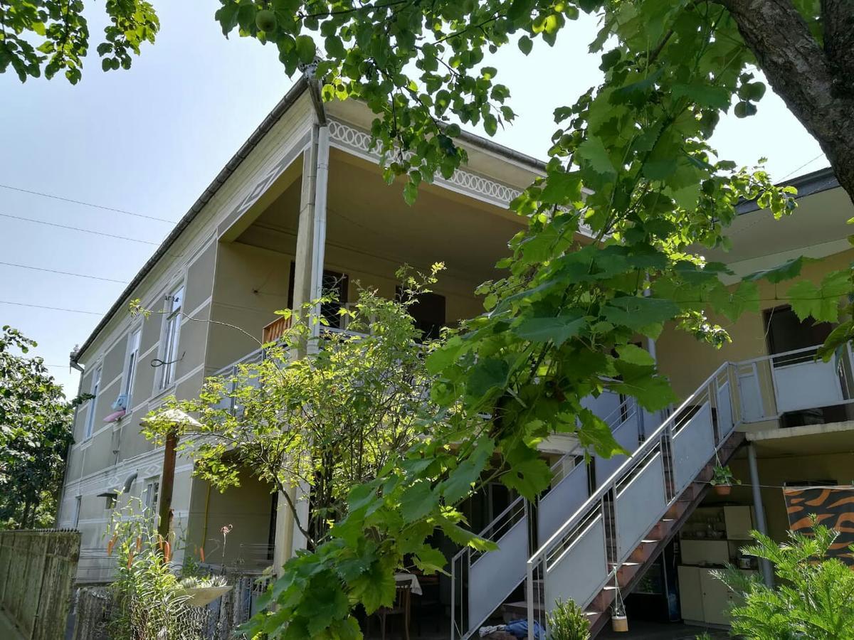Guest House Of Givi Кобулеті Екстер'єр фото